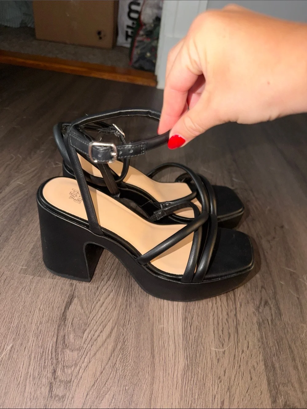 NWOT Black Strappy Platform Block Heel Sandals - Women's